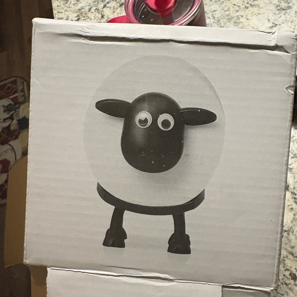 Cute Sheep tissue holder